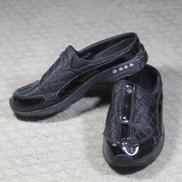 Easy Spirit Size 7.5 Black Quilted & Patent Slip On Mules - Picture 1 of 5